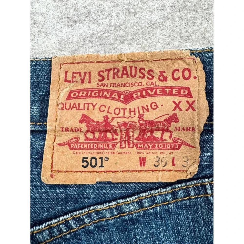 Levi's 501 Original Jeans Mens 36x32 Blue Denim Red Tab Button Fly Straight Leg